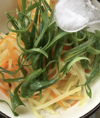 鸽肉拌土豆丝的做法步骤：8