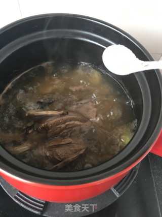 土豆炖鸽子的做法步骤：9