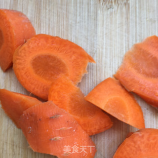 鸽肉土豆沙拉的做法步骤：1