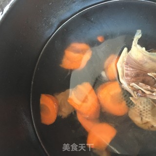 鸽肉土豆沙拉的做法步骤：2