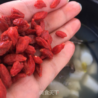 天麻淮山炖鸽子的做法步骤：9