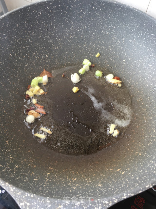 毛豆烧鸡腿的做法步骤：12