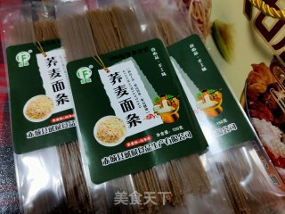 荞麦凉面的做法步骤：1