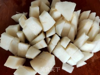 香芹雪梨汁的做法步骤：4