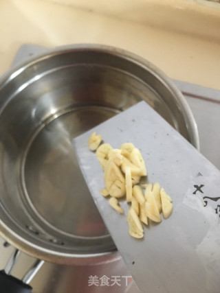 咸蛋杂菜汤的做法步骤：3