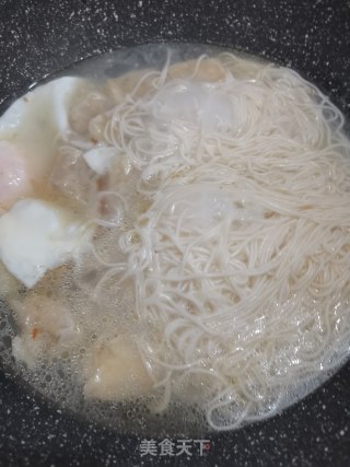 荷包蛋馄饨面的做法步骤：5