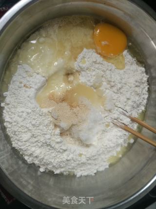 蜂蜜小面包的做法步骤：1