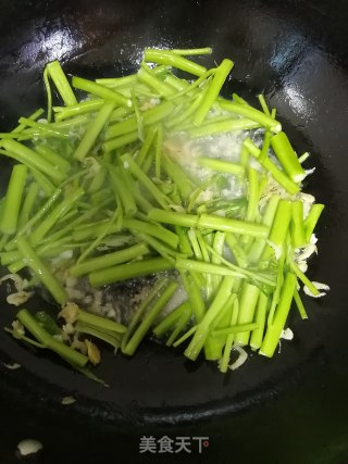 虾皮炒空心菜的做法步骤：4