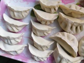 煎饺的做法步骤：1