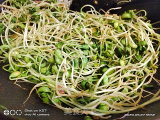 培根炒豆芽的做法步骤：5