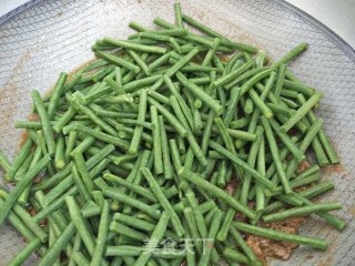 牛肉炒菜豆的做法步骤：4
