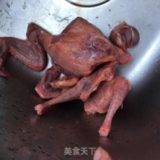 石斛毛豆鸽子汤的做法步骤：1