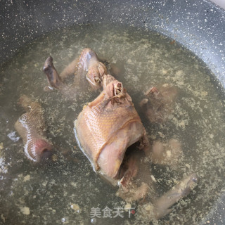 石斛毛豆鸽子汤的做法步骤：3