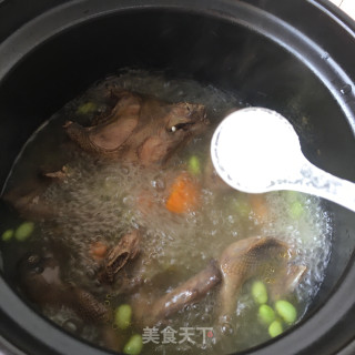 石斛毛豆鸽子汤的做法步骤：14