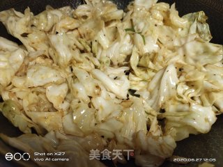 牛肉炒包包菜的做法步骤：5