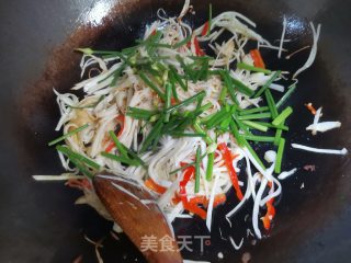 茭瓜炒牛肉的做法步骤：6