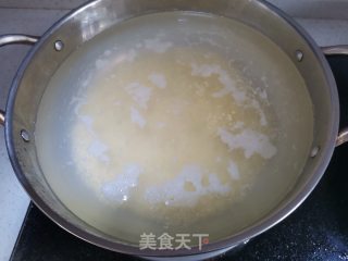 小米粥的做法步骤：2
