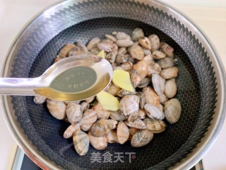 柠檬酸辣花甲的做法步骤：2