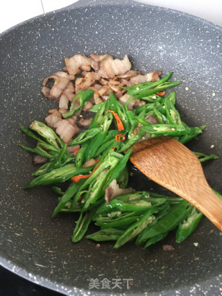 杭椒炒肉的做法步骤：9