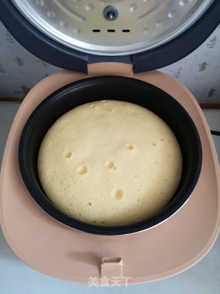 电饭煲版原味海绵蛋糕的做法步骤：13