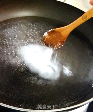 盐水毛豆的做法步骤：2