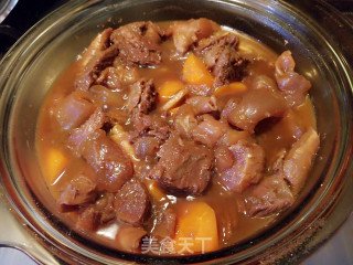 胡萝卜烧牛腩牛筋的做法步骤：20