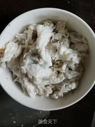 西兰花炒蛋白的做法步骤：11