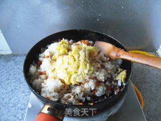 腊肉蛋炒饭的做法步骤：9