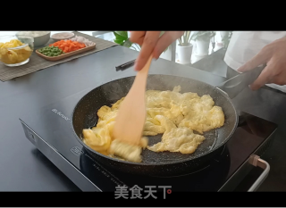菠萝炒饭的做法步骤：5