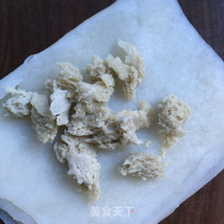 黄瓜丝拌擀面皮的做法步骤：1