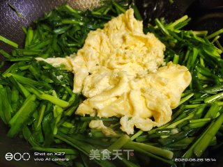 韭菜炒鸡蛋的做法步骤：6