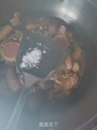 白菜烧什锦丸子的做法步骤：5