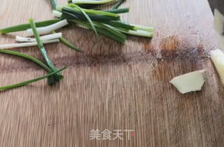盐水河虾的做法步骤：2