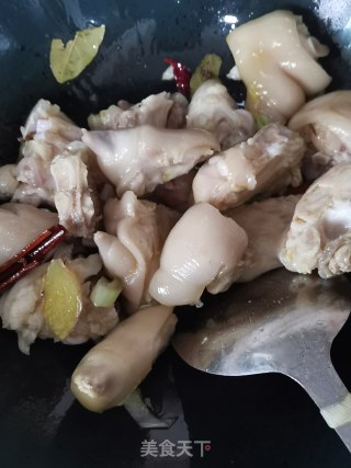 酱猪蹄的做法步骤：5