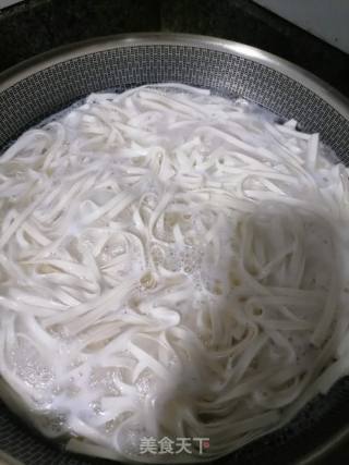 葱油拌面的做法步骤：2