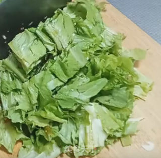 炒油麦菜的做法步骤：1