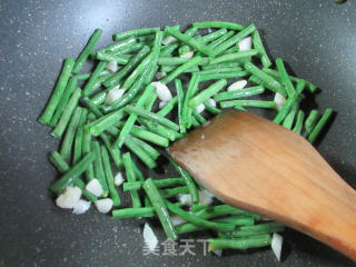 蒜香豇豆的做法步骤：4