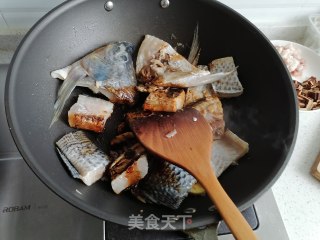 红烧罗飞鱼的做法步骤：4