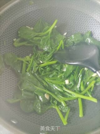素炒木耳菜的做法步骤：4