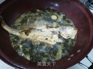 雪菜大汤黄鱼的做法步骤：9