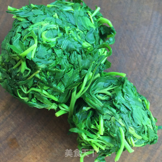 油泼扫帚菜芽的做法步骤：4