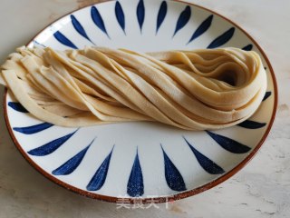 手擀面的做法步骤：13