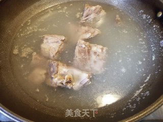 胡萝卜山药海带汤的做法步骤：2