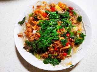蒜蓉粉丝蒸扇贝的做法步骤：3
