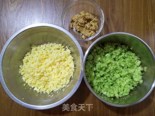 西葫芦鸡蛋煎饺的做法步骤：3
