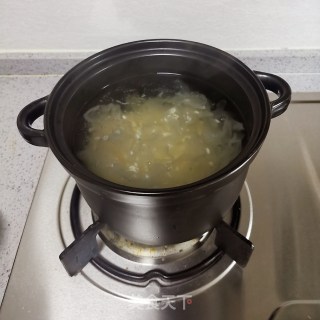 银耳红枣大米粥的做法步骤：4