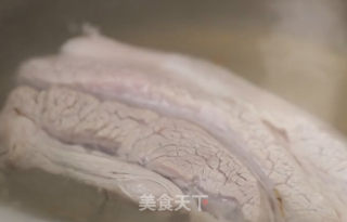 白切五花肉的做法步骤：2