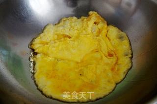 西葫芦炒鸡蛋的做法步骤：3