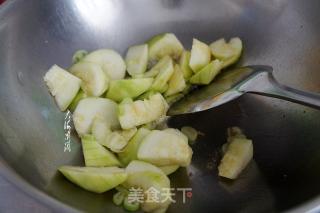 西葫芦炒鸡蛋的做法步骤：4