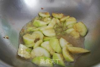西葫芦炒鸡蛋的做法步骤：5